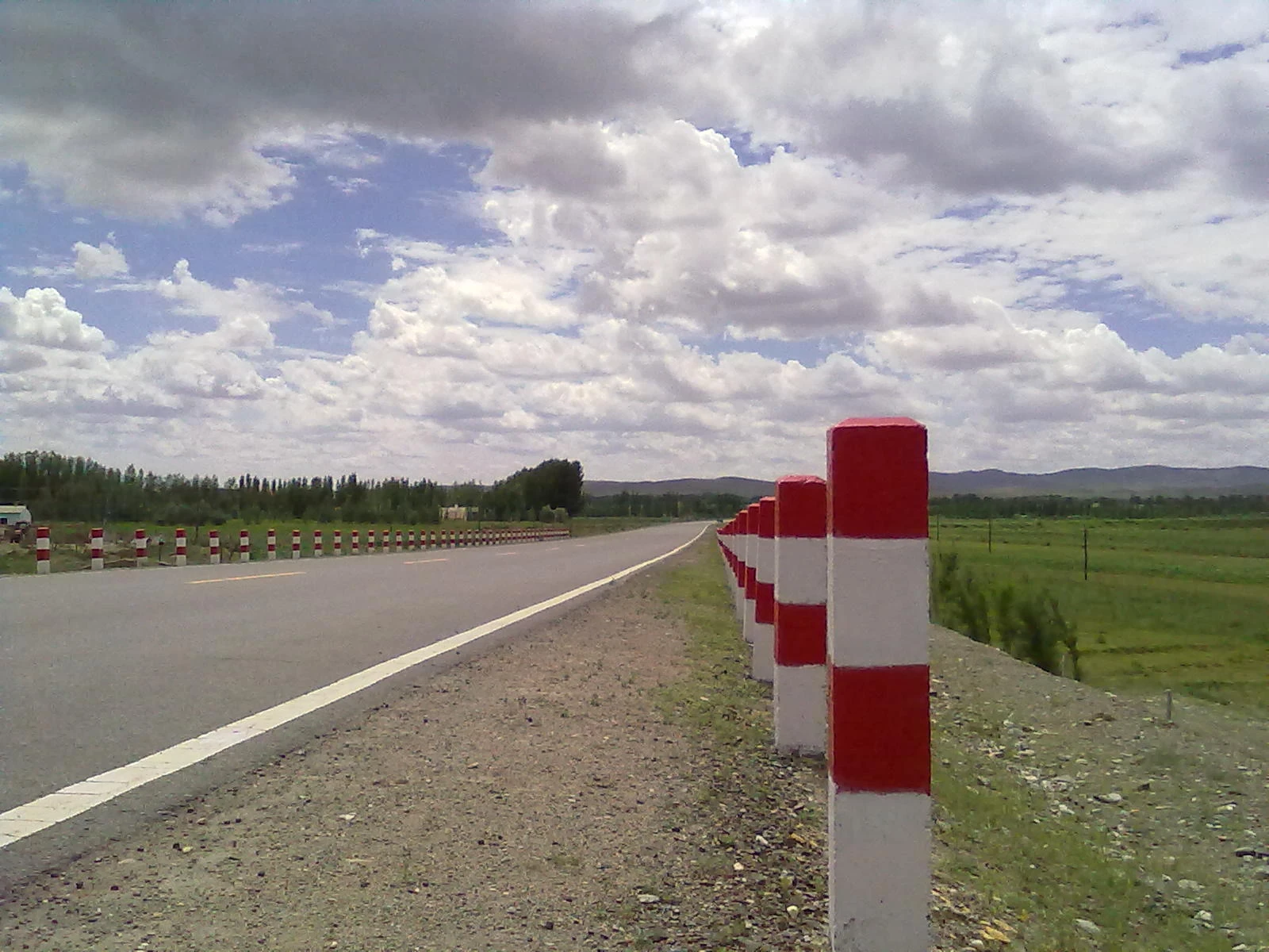 G331: A Long Road Across Xinjiang's Northern Rim